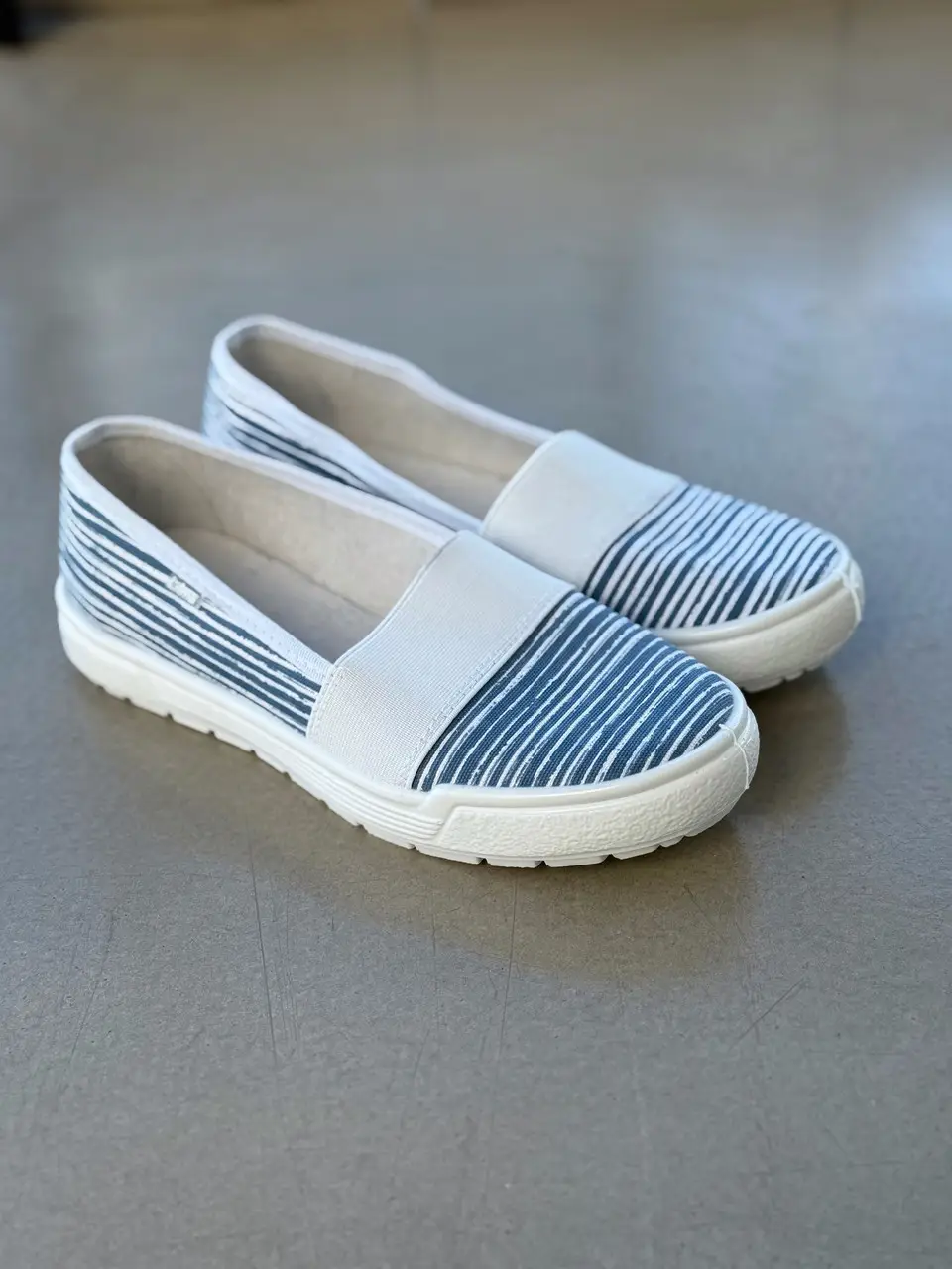 6564922612_w640_h640_6564922612